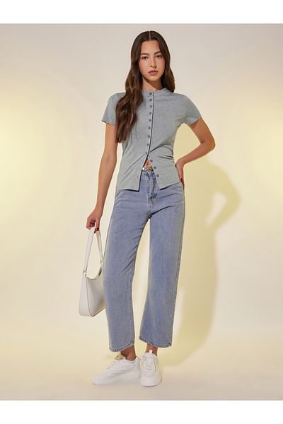 Styli Solid Short Sleeve Button-Up Knit Top