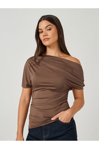Styli Asymmetric Neck Short Sleeve Knit Top