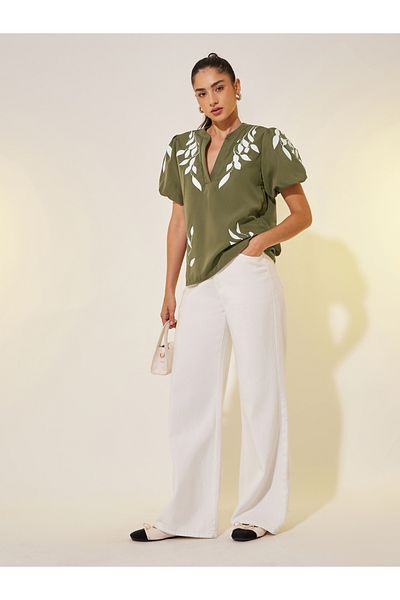 Styli Graphic Print Puff Sleeves Blouse
