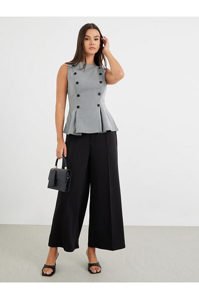 Styli Contrast Double Breasted Button Detail Peplum Top