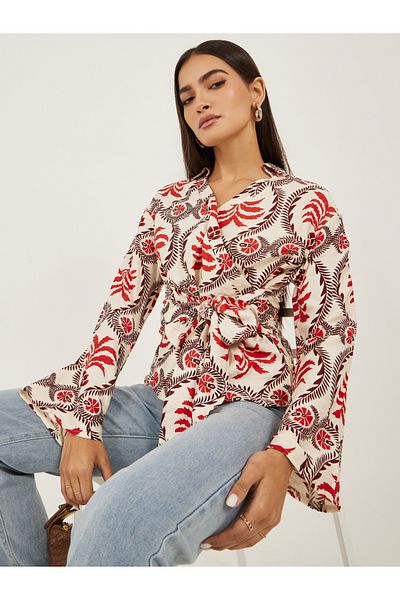 Styli Floral Print Regular Fit Wrap Top
