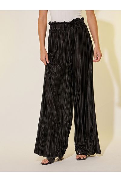 Styli Solid Pleated Relaxed Fit Pants
