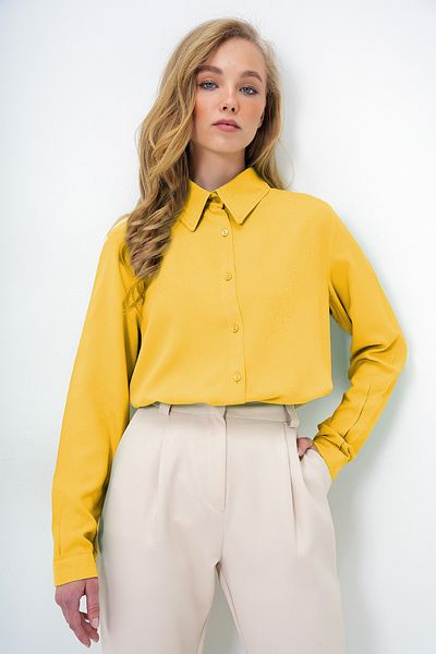 Trend Alaçatı Stili Gelbes Basic-Viskosehemd für Damen ALC-X5442