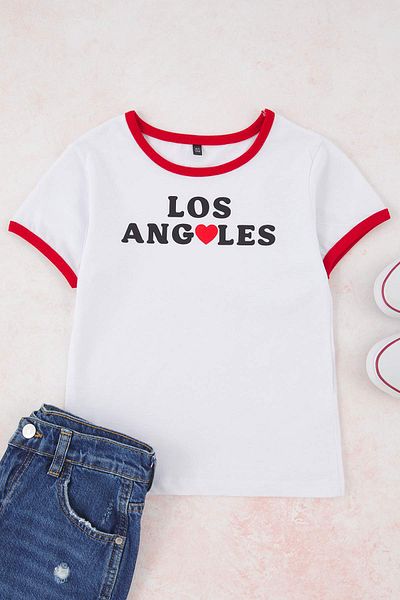 TRENDYOLKIDS Ecru Girl 100% bawełny Slogan Nadrukowany Piping Szczegółowy Krótki Rękaw Dzianinowy T-shirt TKDSS25TS00115
