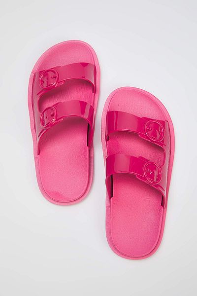 TRENDYOL SHOES Fuchsia Double Band Buckle Detaillierte Damenhausschuhe TAKSS25TE00060