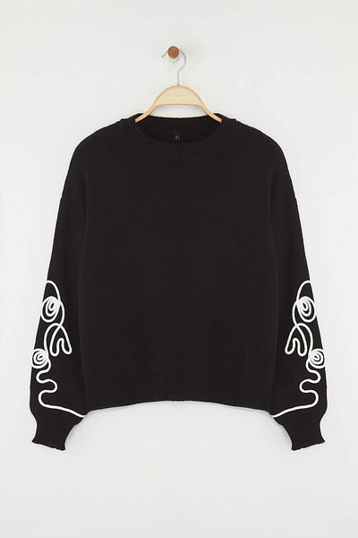 Trendyol Collection Black Sleeve Embroidered Crew Neck Knitwear Sweater Twoaw26Kz00037