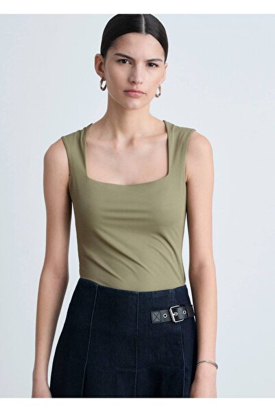 MANGO Woman Μπλούζα με τετράγωνο γιακά