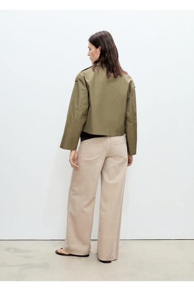 MANGO Woman Çift düğmeli kısa trençkot