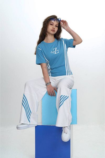 Asortik Kids Set sport din două piese pentru fete - pantaloni și tricou cu mânecă scurtă - 100% bumbac