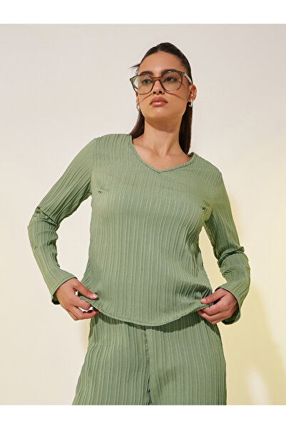 Styli Textured V Neck Long Sleeve Top and Pants Co-Ords