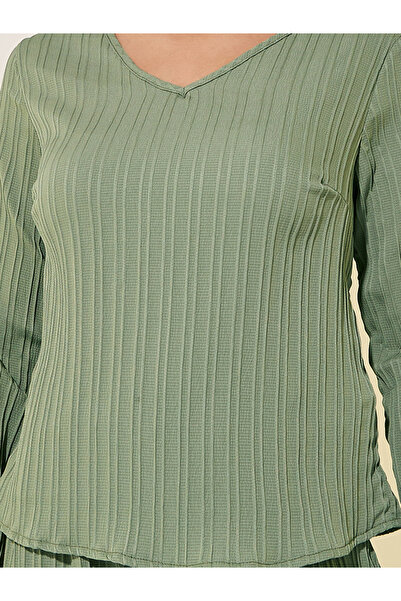 Styli Textured V Neck Long Sleeve Top and Pants Co-Ords