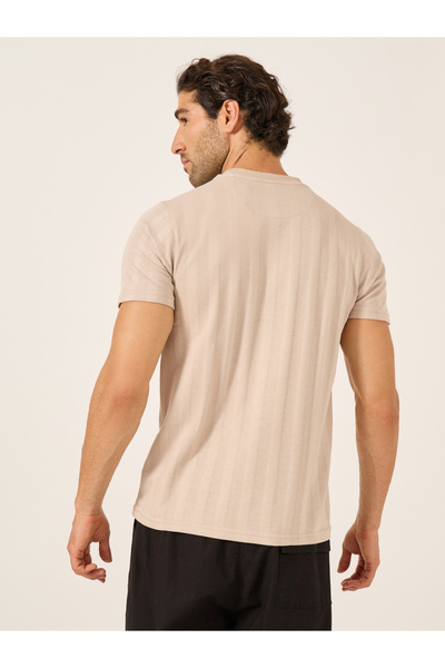 Fort Collins By Styli Men Graphic Printed Short Sleeve Regular Fit T-Shirt