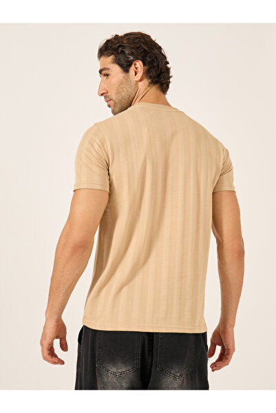 Fort Collins By Styli Men Graphic Printed Short Sleeve Regular Fit T-Shirt