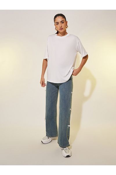 Styli Round Neck Back Graphic Print T-Shirt