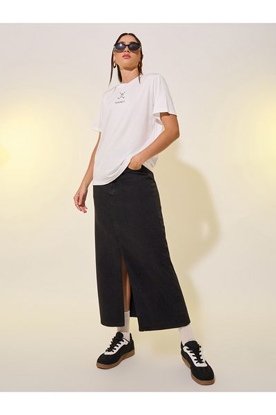 Styli Round Neck Graphic Print T-Shirt