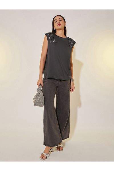 Styli Embellished Relaxed Fit Sleeveless T-Shirt