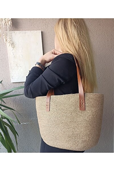 Pınar Gündoğdu Collection حقيبة كتف بتصميم من القش
