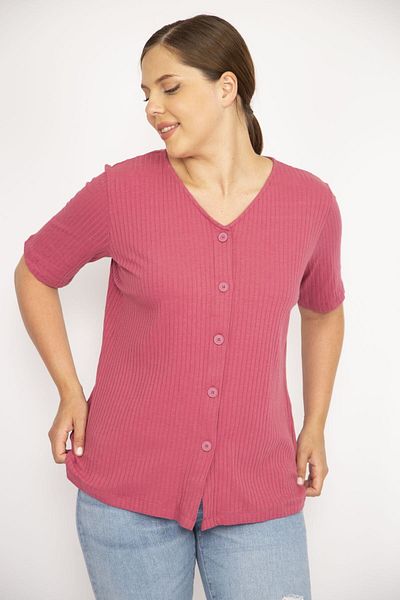 Şans Women's Pomegranate Large Size V-neck Front Ornamental Buttoned Camisole Fabric Short Sleeve Blouse 65n36550