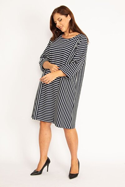 Şans Жіноче велике розмір темно-синє плаття з комбінованими лініями 65n34789