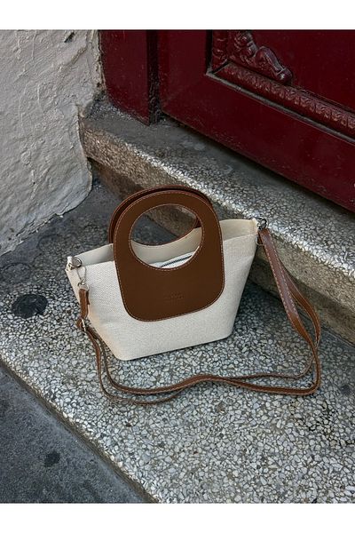 ALTUDA Women's Puppy Detailed Straw Crossbody Bag Arlo