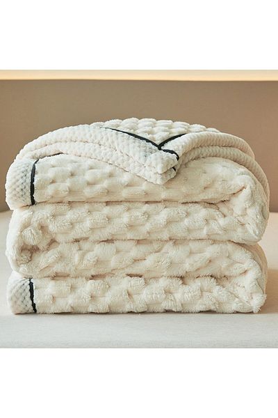 COOYA White Fleece Throw Blanket for Couch, Dacron Thicken for Winter,Super Soft Cozy for Women