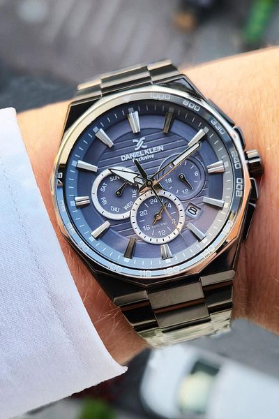 Daniel Klein Daniel Klein Exclusive Dual Time Featured Smoked Case and Cord Cool Moel Men's Wristwatch