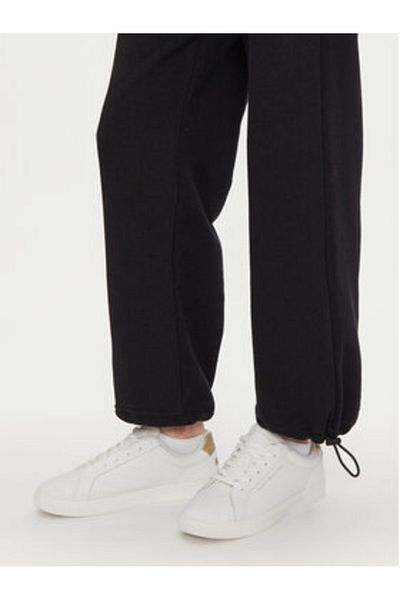 4F Pantaloni de trening pentru femei 4FWAW24TTROF0839 Negri