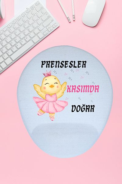 qoeuyl boutique Princesses Are Born This Month Printed Birthday Special Day Gift Oval/Square Wrist Supported Mousepad