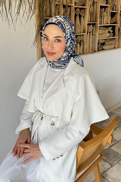 lamelif Μαλακό κασκόλ εκρού με ρετρό σχέδιο