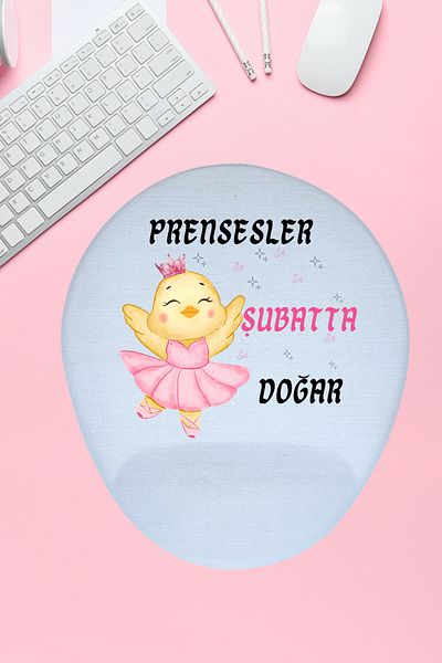 qoeuyl boutique Princesses Are Born This Month Printed Birthday Special Day Gift Oval/Square Wrist Supported Mousepad