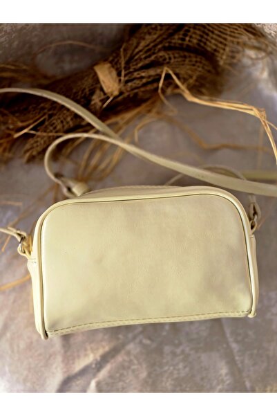 Butik Kadın Sarı Parlak Yumuşak Uzun Askılı Çanta