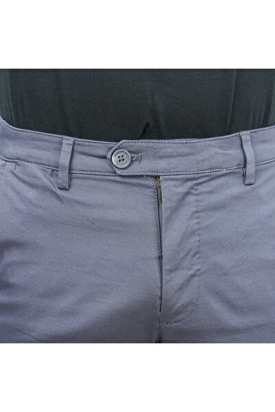 Giordano Men's Low Rise Slim Fit Cotton Twill Khakis