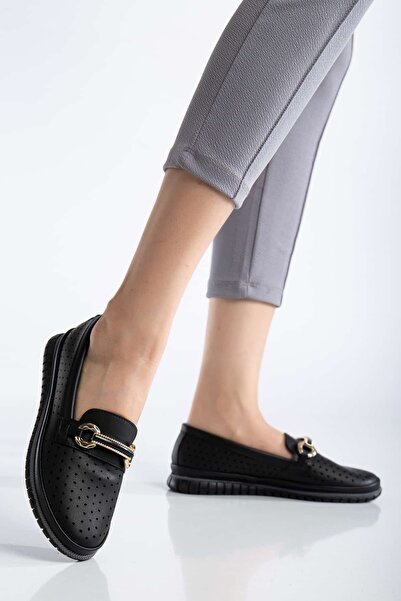 Berfu shoes أحذية تقويم العظام بإبزيم