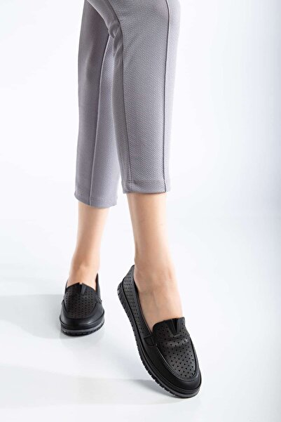 Berfu shoes أحذية تقويم العظام بدون إبزيم