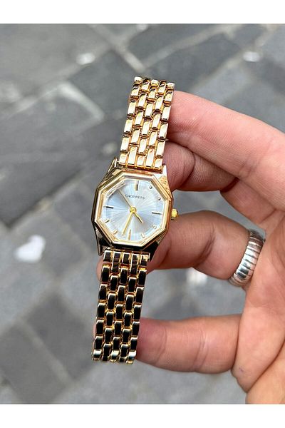 Choppers Brand Golden Color Stylish and Shiny Elegant Design Women Wristwatch Perfect for Special Occasions