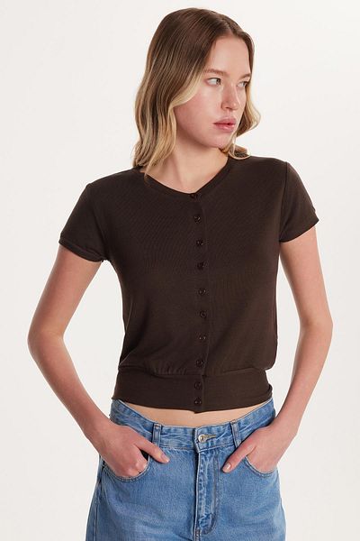 Tudors Women's Slim Fit Slim Fit Short Sleeve Crew Neck Buttoned Brown Cardigan