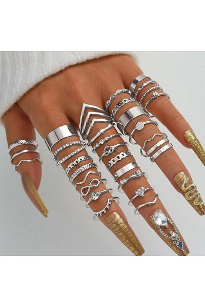 Girift Vintage Tove Multiple Ring Set