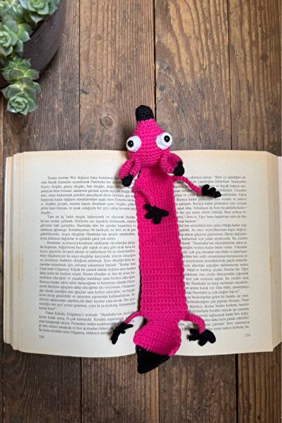 Talinhandmade Amigurumi Purple Fox Bookmark