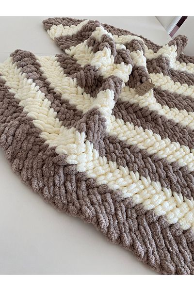 Alize Puffy Two-Color Baby Blanket