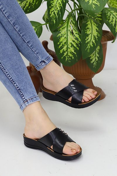 Modaarmada Black Daily Use Women's Slippers Light and Flexible Sole