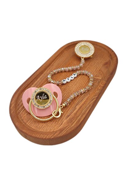 Serap Yılmaz Sahi Isimli Pembe Renkli Taşlı Silikon Damaklı Bebek Emzik ve Zinciri Seti (0-6 AY) - 0181