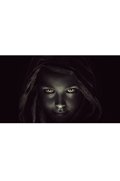 ve Tablou Canvas, Portret de fata in intuneric, chip demonic, 90 x 50 cm, Mul...