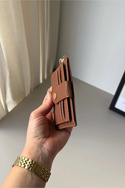 Yuka Atelier Λεπτομερές μίνιμαλ πορτοφόλι Velina με μπρελόκ και θήκη για κάρτες