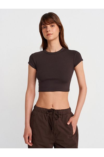Dilvin 31810 Crew Neck Crop T-Shirt-Dark Brown