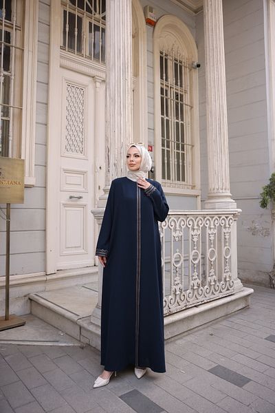 KADEEM AYLA FERACE și bleumarin