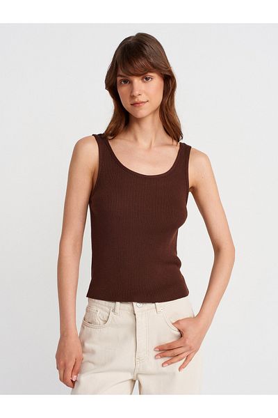 Dilvin 10748 Strappy Corded Fine Textured Knitwear Blouse-Brown