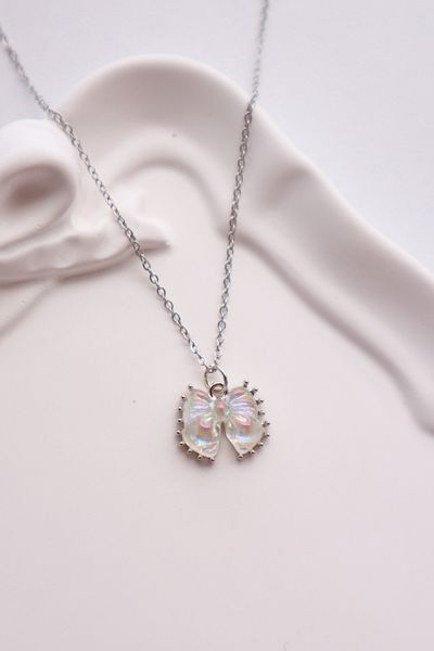 EFBUTİK White Hologram Bow Imported Necklace with Silver Color Chain