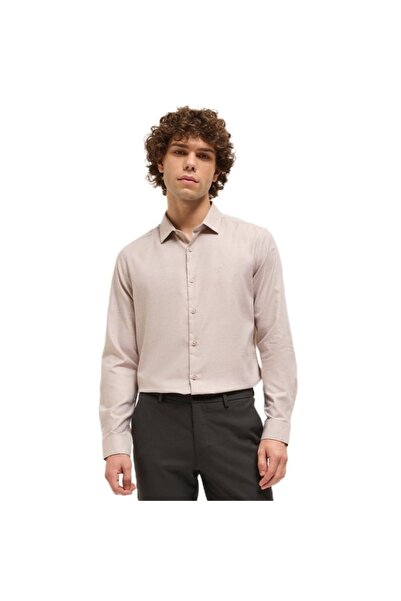 The Bear House Men's Beige Solid Tailored Fit Formal Shirt for Every Occasion