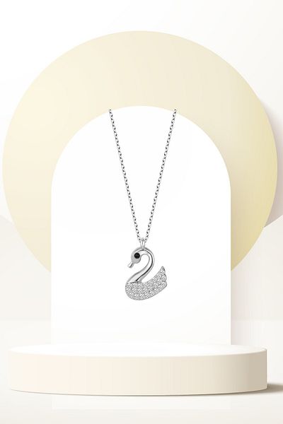 Swaroski Zirconia Stone Swan Women's Necklace - Elegant and Stylish