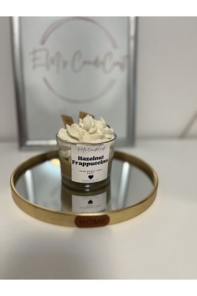 EM’s CandleCraft Hazelnut Frappuccino - Lumânare Parfumată Artizanală - Dessert Candle Collection